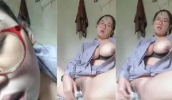 Cewek Kacamata Tobrut Sange Parah Nih
