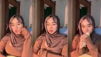 Nana Cantik Jilbab Coklat Sengaja Pamer Belahan Instagram